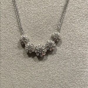 Elegant Italian 18K natural diamond Floral Necklace